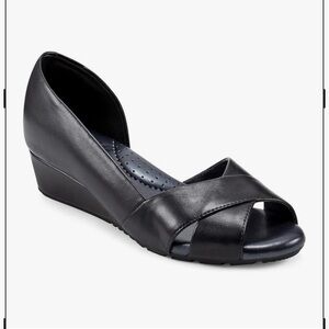 Easy Spirit Black Peep Toe Heels